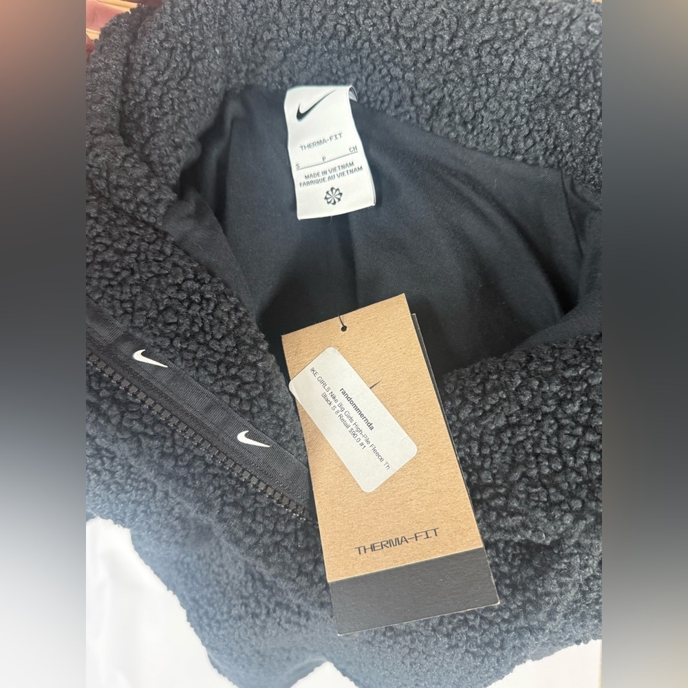 Nike Therma-FIT Faux Shearling Jacket Kids Size Small Black Sherpa Hooded NWT - Picture 9 of 9